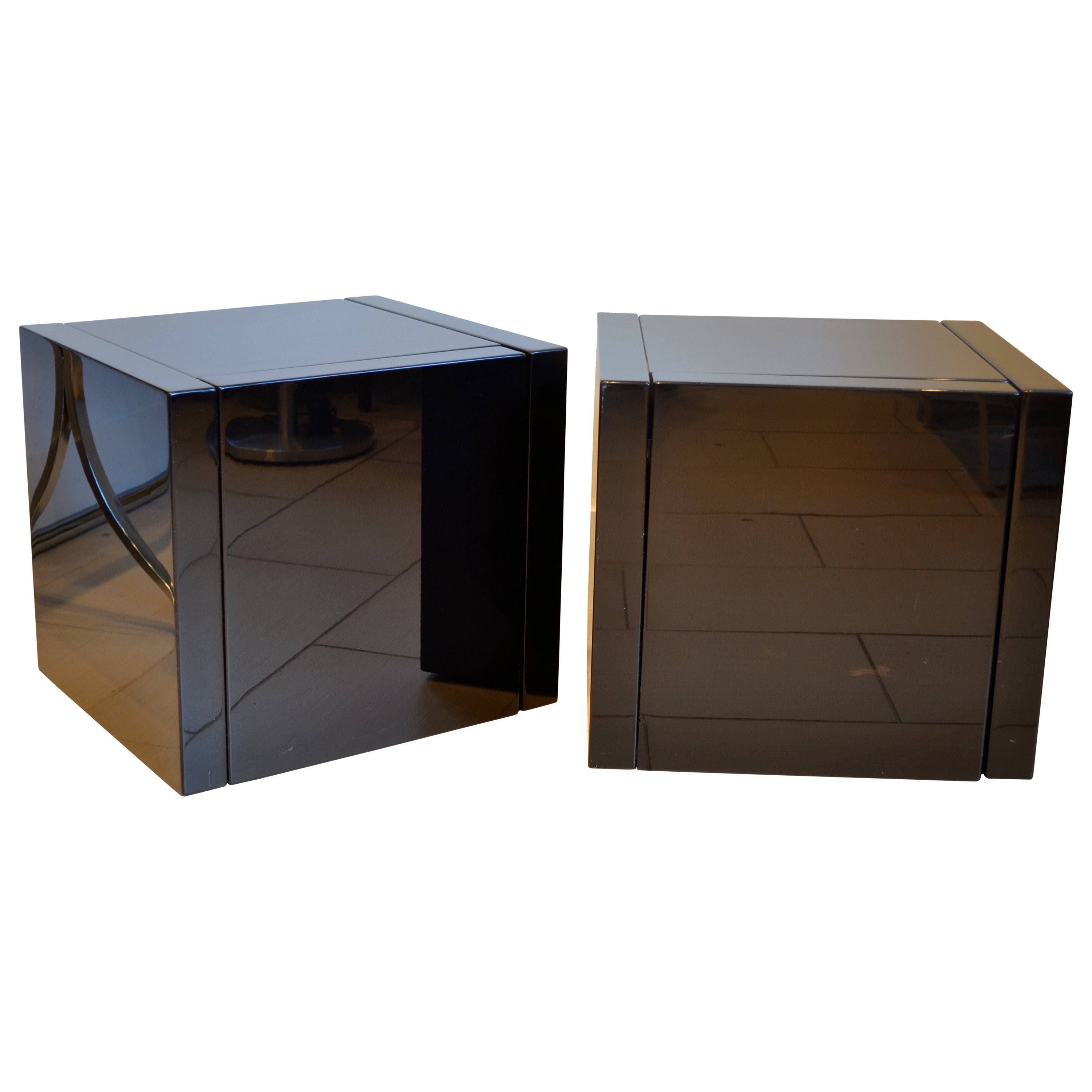 Roche Bobois Black Lacquer Cube Nightstands, 1980s